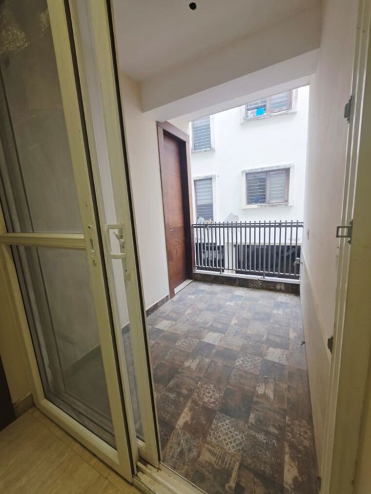 Balcony, saket 3 Bedroom 1900 Sq.Ft. Builder Floor In Saket Delhi 9948285