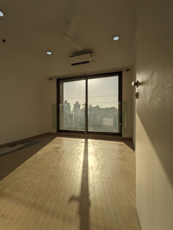 2 BHK + Pooja Room,Servant Room Apartment For Rent in Kanakia Silicon Valley