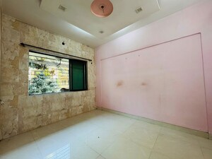 Room in 3 BHK Apartment at Signature Global Aspire, Sector 95 – for Rent