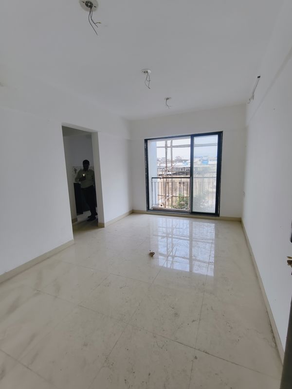 1 BHK + Servant Room Apartment For Sale in Shubham Giriraj Swastik