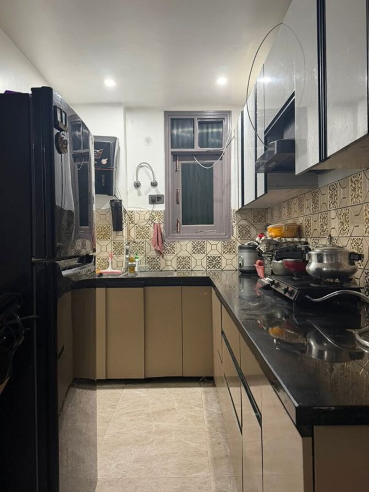 Kitchen, vasant kunj 3 Bedroom 1250 Sq.Ft. Builder Floor In Vasant Kunj Delhi 9948358