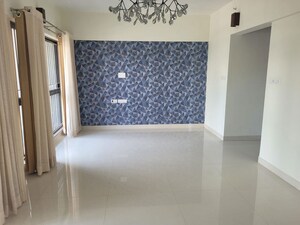 Room in 2 BHK Apartment at Kumar Palmspring Towers, Undri – for Sale