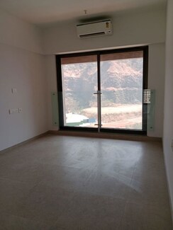 3 BHK + Pooja Room,Servant Room Apartment For Rent in Kanakia Silicon Valley