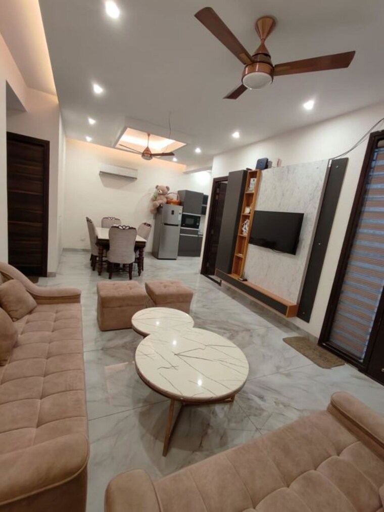 Master Bedroom, trishla-city 3 Bedroom 1550 Sq.Ft. Apartment In Patiala Road Zirakpur 9948617