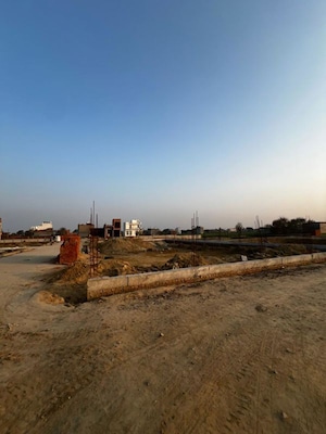 Plot Area in  Plot at Sanjay Vihar, Kulesara – for Sale