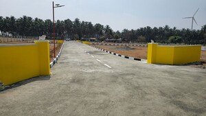  Plot For Sale in Kinathukadavu