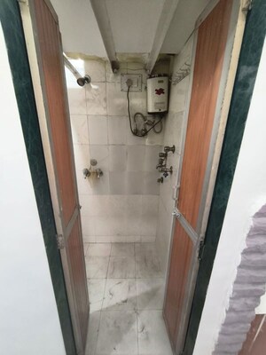 Bathroom in 1 BHK Apartment at Green Field B CHS LTD, Andheri East – for Rent