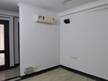 Room in 1 BHK Builder Floor at Greater Kailash I – for Rent