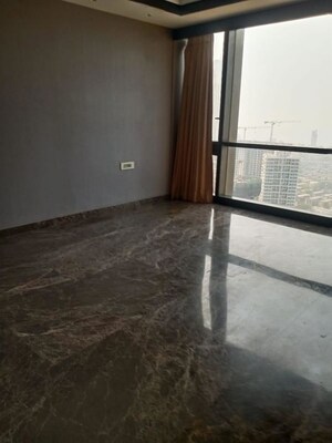 Room in 4 BHK Apartment at Lodha Trump Tower, Worli – for Sale
