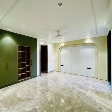 Room in 3.5 BHK Builder Floor at Bellandur – for Sale