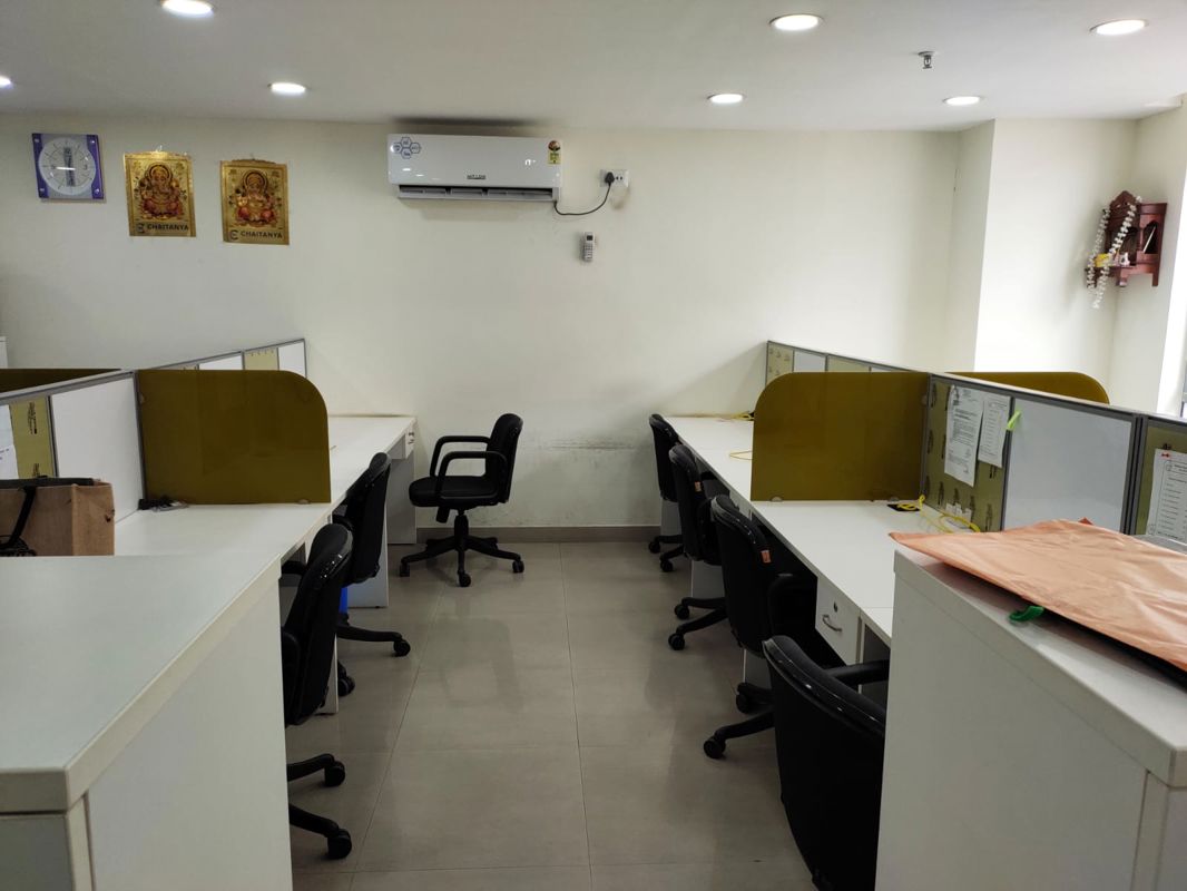 Office Space For Rent in Chinar Park