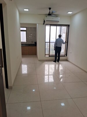 Room in 2 BHK Apartment at Chandak 34 Park Estate, Goregaon West – for Rent