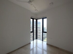 Room in 4 BHK Apartment at Lodha The Park, Worli – for Sale