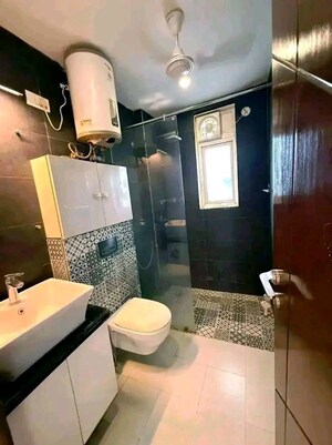Master Bedroom in 4 BHK Apartment at Patrakar Parisar, Vasundhara Sector 2b – for Sale