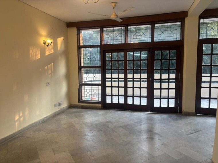 Room, panchsheel enclave 3 Bedroom 1550 Sq.Ft. Builder Floor In Panchsheel Enclave Delhi 9949855