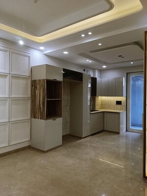 Building Lobby in 3 BHK Builder Floor at Meenakshi Garden – for Sale