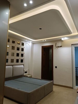 Building Lobby in 3 BHK Builder Floor at Meenakshi Garden – for Sale