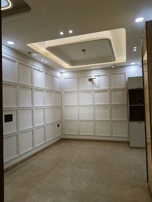 Bathroom in 3 BHK Builder Floor at Meenakshi Garden – for Sale