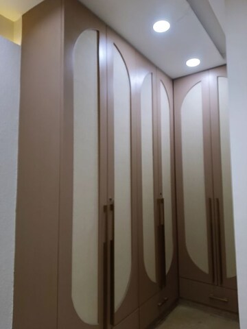 Building Lobby in 3 BHK Builder Floor at Meenakshi Garden – for Sale