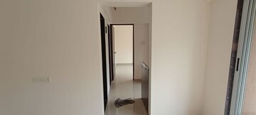 Furnished Amenities in 1 BHK Apartment at Cosmos 27 Gbr, Kasarvadavali – for Rent