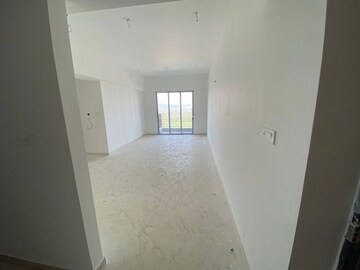 Room in 3 BHK Apartment at Runwal Forests, Kanjurmarg West – for Rent