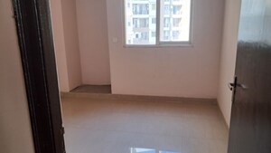 Room in 3 BHK Apartment at Amrapali Golf Homes, Sector 4 Greater Noida – for Sale