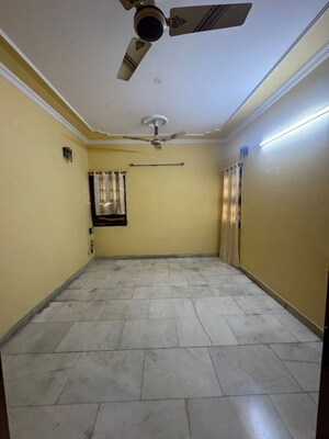 Bedroom in 4 BHK Apartment at Saket – for Rent