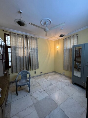 Living Room in 4 BHK Apartment at Saket – for Rent