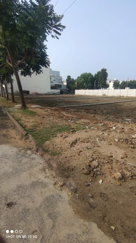Plot For Sale in Parklands