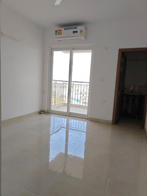 Room in 3 BHK Apartment at ATS Marigold, Sector 89a – for Rent