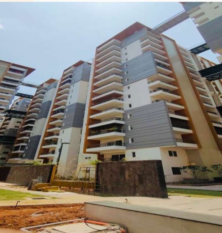 3 BHK + Pooja Room Apartment For Sale in Hallmark Skyrena
