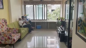 Living Room in 2 BHK Apartment at Matunga East – for Rent