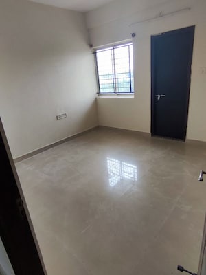 Room in 3 BHK Apartment at Richmond Lake View, Chandapura – for Sale