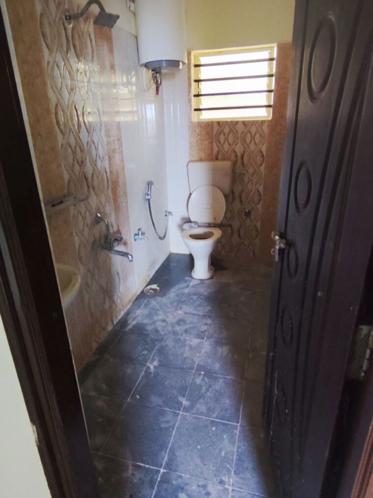 Bathroom, richmond-lake-view 3 Bedroom 1550 Sq.Ft. Apartment In Chandapura Bangalore 9949917