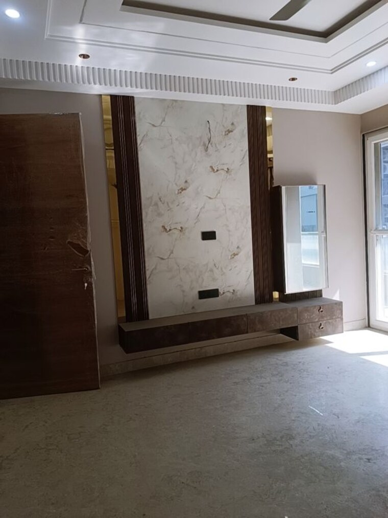 Room, meenakshi garden 3 Bedroom 1800 Sq.Ft. Builder Floor In Meenakshi Garden Delhi 9949978
