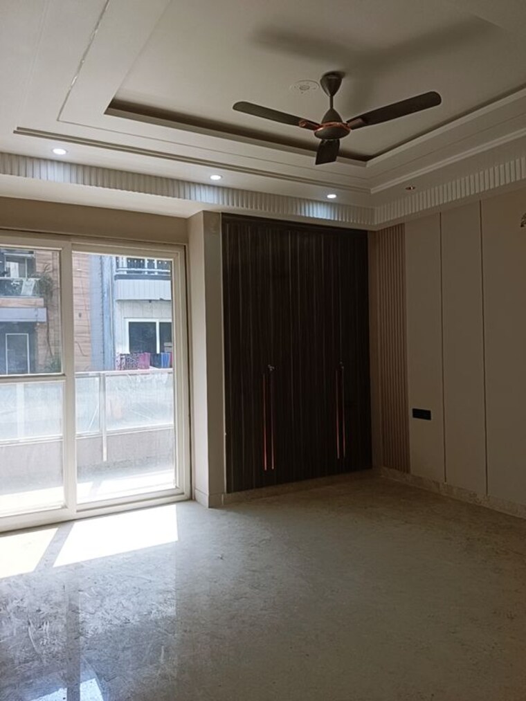 undefined, meenakshi garden 3 Bedroom 1800 Sq.Ft. Builder Floor In Meenakshi Garden Delhi 9949978