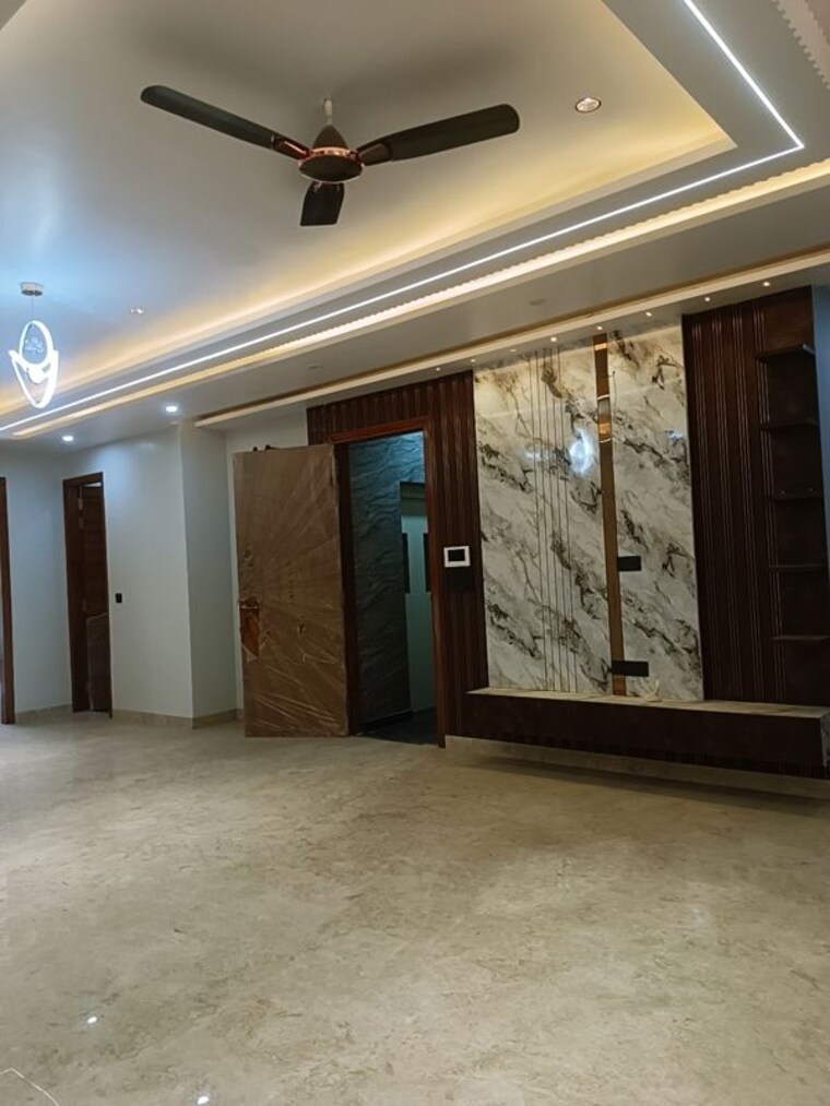 Room, meenakshi garden 3 Bedroom 1800 Sq.Ft. Builder Floor In Meenakshi Garden Delhi 9949978