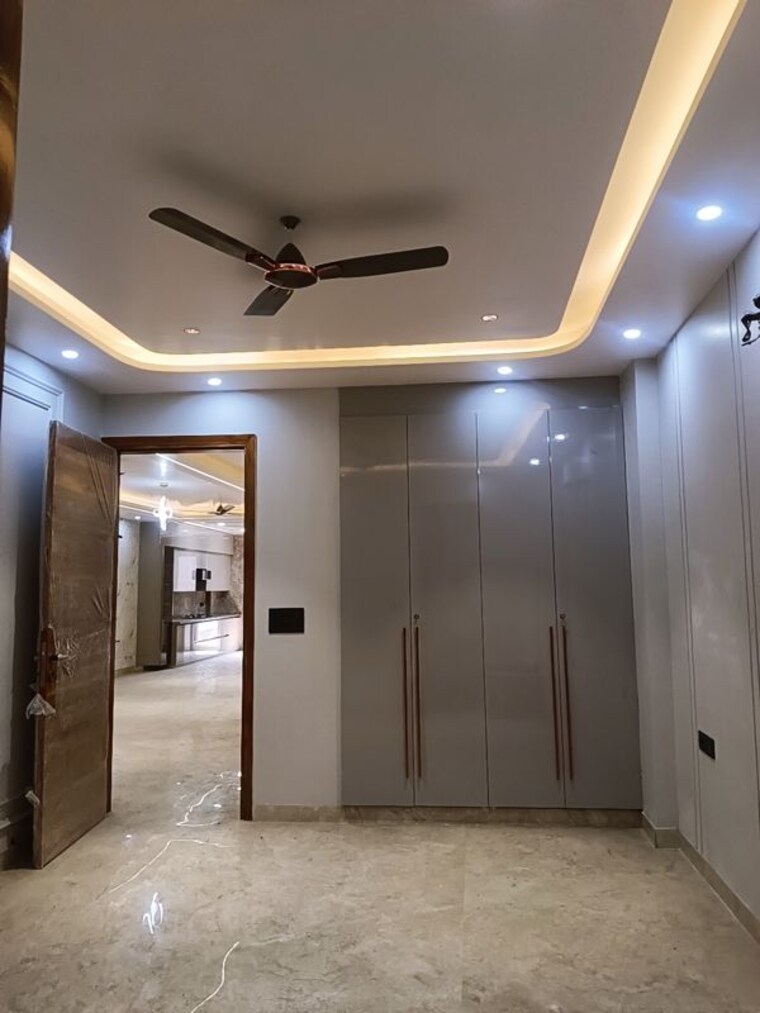 undefined, meenakshi garden 3 Bedroom 1800 Sq.Ft. Builder Floor In Meenakshi Garden Delhi 9949978