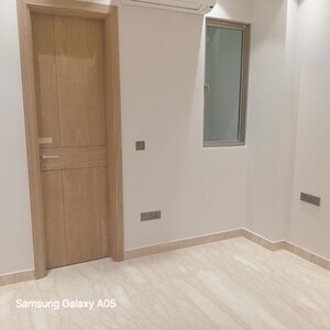 Room in 4 BHK Builder Floor at Greater Kailash ii – for Rent