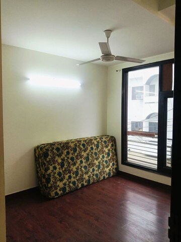 Bedroom in 3 BHK Builder Floor at Safdarjung Development Area – for Rent