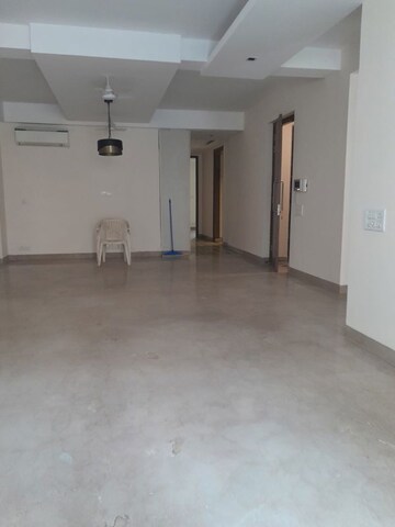 Room in 3 BHK Builder Floor at Chittaranjan Park – for Rent