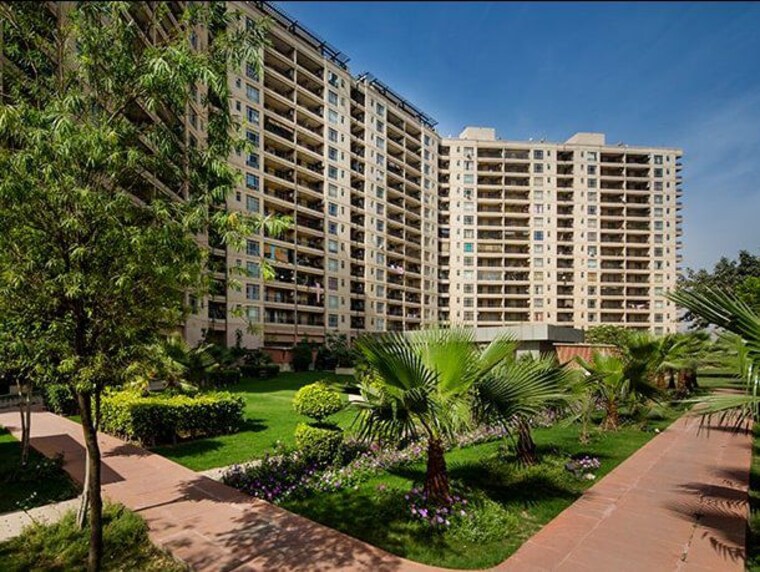 Exterior View, central-park-ii-bellevue 1 RK 240 Sq.Ft. Apartment In Sector 48 Gurgaon 9949753