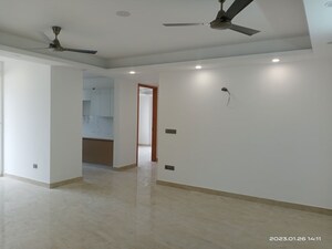 Room in 3 BHK Builder Floor at Vasant Kunj – for Rent