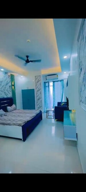 Master Bedroom in Studio Apartment at Gaur City Mall, Sector 4 Greater Noida – for Rent