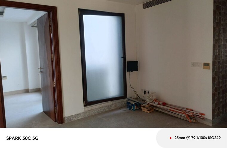 Room, anand niketan 4 Bedroom 400 Sq.Yd. Builder Floor In Anand Niketan Delhi 9950241