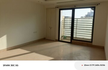 Room in 4 BHK Builder Floor at Anand Niketan – for Rent