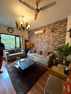 3 BHK Builder Floor For Rent in Chittaranjan Park