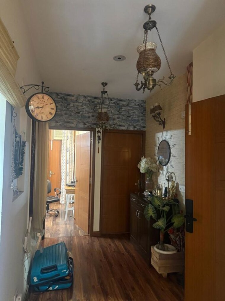 Bathroom, chittaranjan park 3 Bedroom 1150 Sq.Ft. Builder Floor In Chittaranjan Park Delhi 9950245