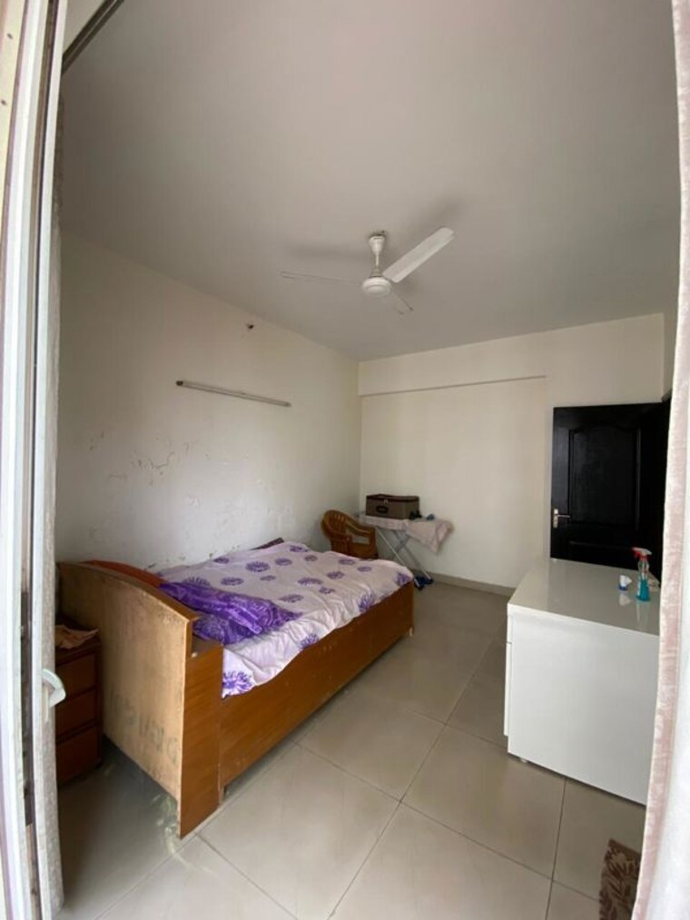 Bedroom, puri-pranayam 3 Bedroom 1693 Sq.Ft. Apartment In Sector 82 Faridabad 9950023