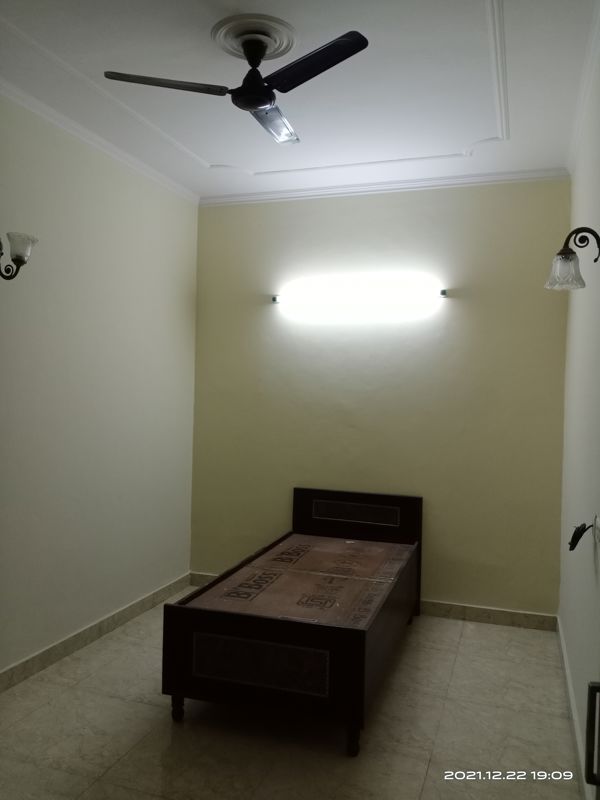 2 BHK Builder Floor For Rent in Vasant Kunj